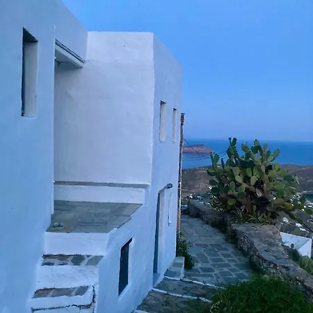 Castle Seaview Vakantiehuis Serifos Town