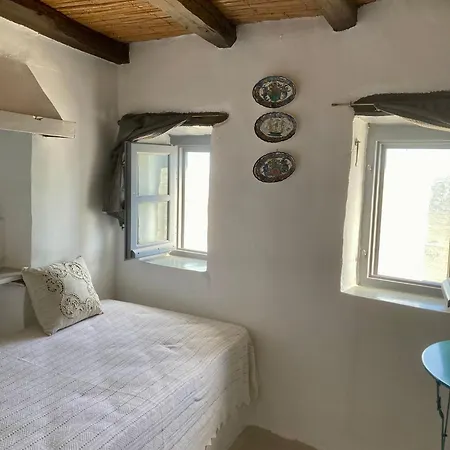 Castle Seaview Retreat Holiday home